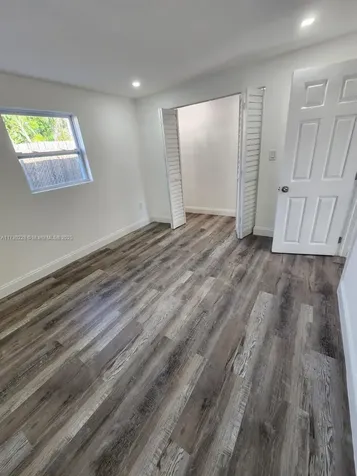 5618 SW 38th Street West Park FL 33023