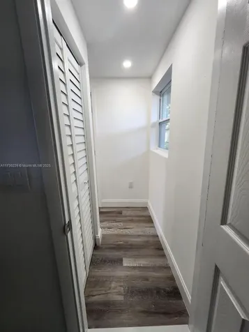5618 SW 38th Street West Park FL 33023