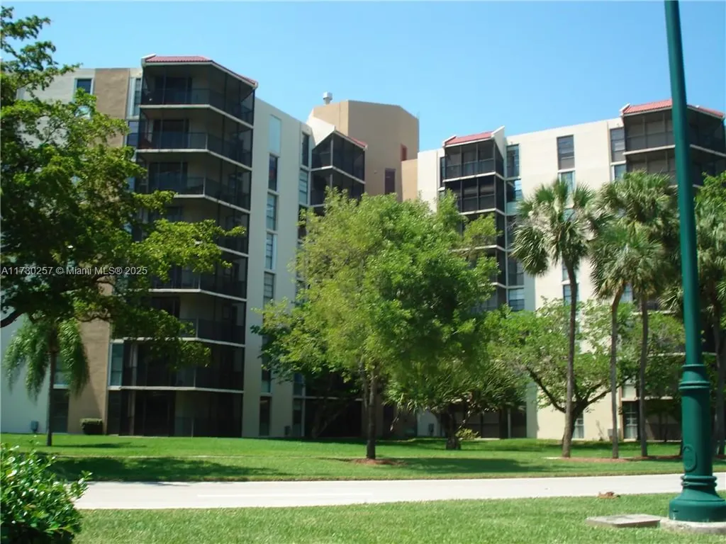 3101 N Country Club Drive Aventura FL 33180