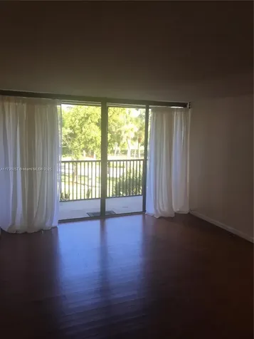 3101 N Country Club Drive Aventura FL 33180