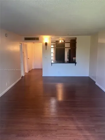 3101 N Country Club Drive Aventura FL 33180