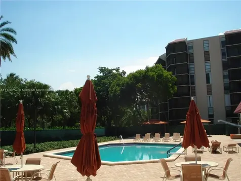 3101 N Country Club Drive Aventura FL 33180