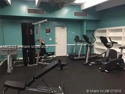 3101 N Country Club Drive Aventura FL 33180