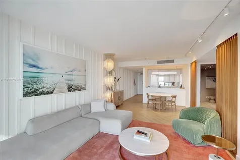 2201 Collins Avenue Miami Beach FL 33139