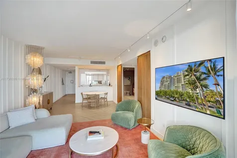 2201 Collins Avenue Miami Beach FL 33139