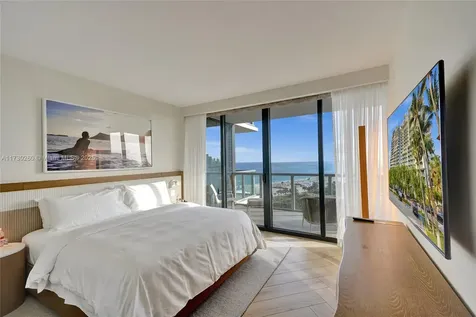 2201 Collins Avenue Miami Beach FL 33139