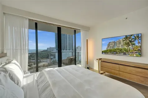 2201 Collins Avenue Miami Beach FL 33139