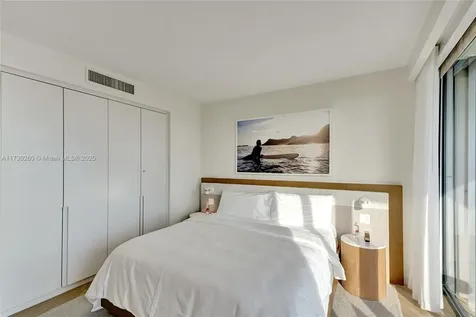 2201 Collins Avenue Miami Beach FL 33139