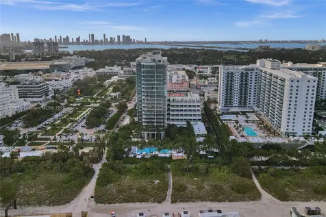2201 Collins Avenue Miami Beach FL 33139