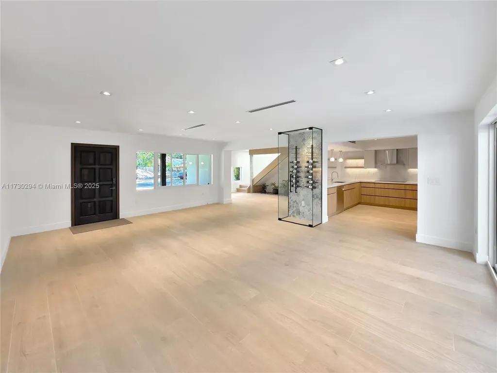 729 NE 17th Terrace Fort Lauderdale FL 33304