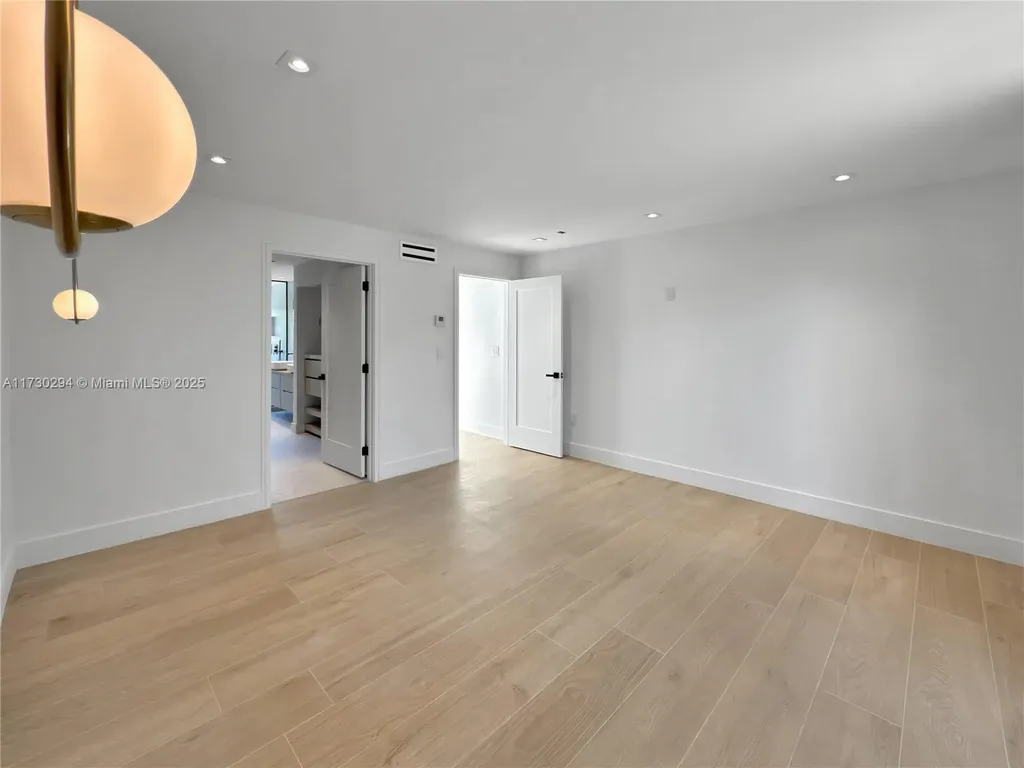 729 NE 17th Terrace Fort Lauderdale FL 33304