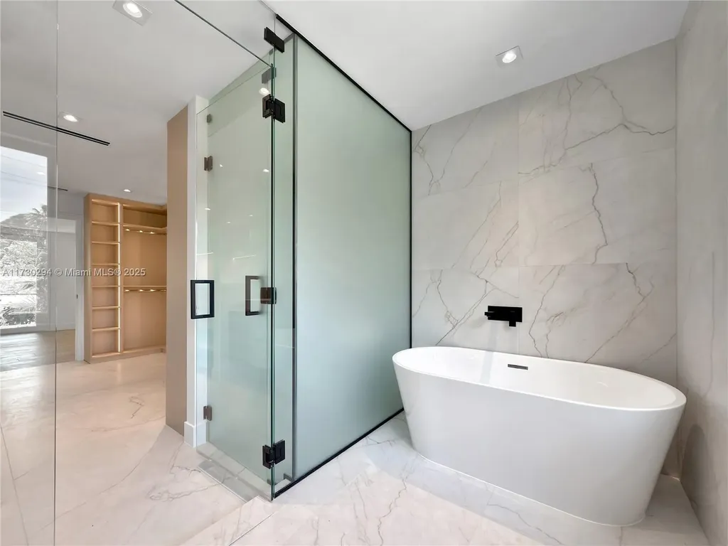 729 NE 17th Terrace Fort Lauderdale FL 33304