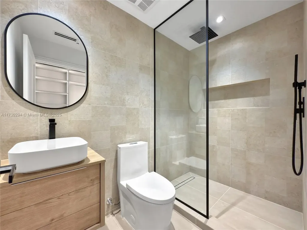 729 NE 17th Terrace Fort Lauderdale FL 33304