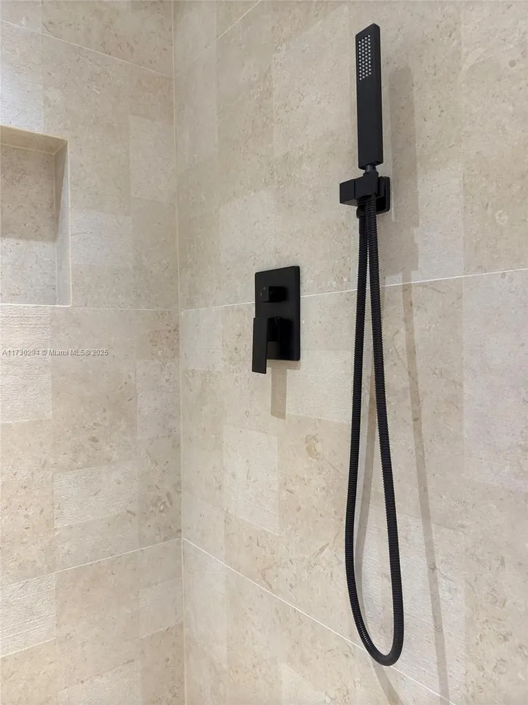 729 NE 17th Terrace Fort Lauderdale FL 33304