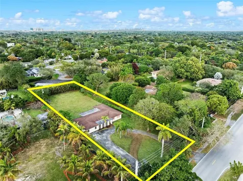 8251 SW 136th Street Pinecrest FL 33156