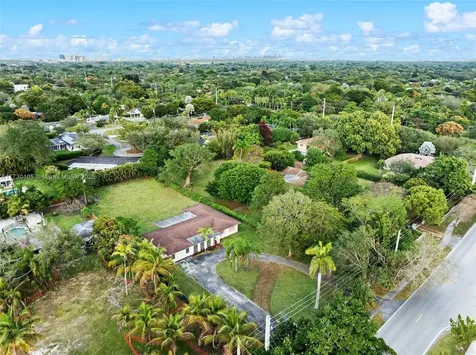 8251 SW 136th Street Pinecrest FL 33156