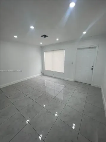 1331 N 69th Way Hollywood FL 33024