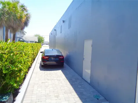 3749 N Federal Highway Pompano Beach FL 33064