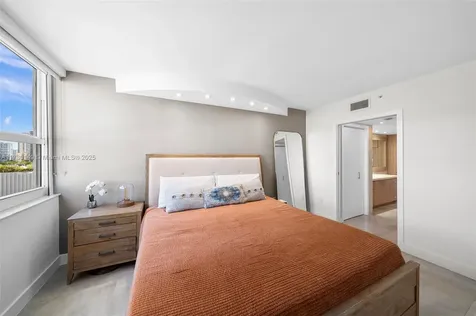650 West Avenue Miami Beach FL 33139