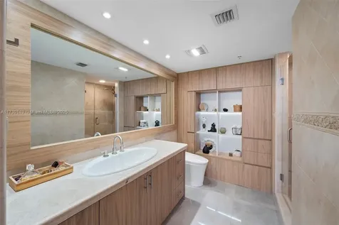 650 West Avenue Miami Beach FL 33139