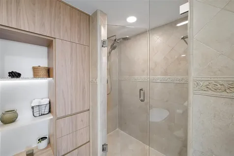 650 West Avenue Miami Beach FL 33139