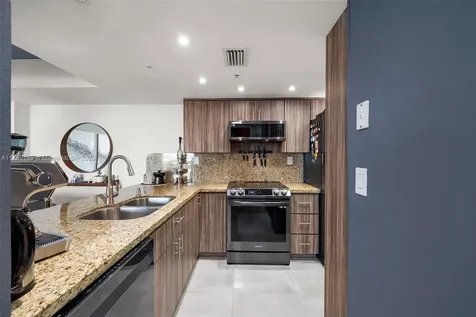 650 West Avenue Miami Beach FL 33139
