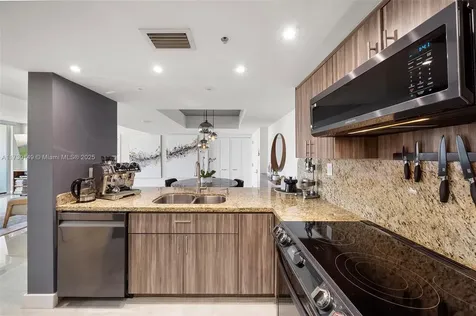 650 West Avenue Miami Beach FL 33139