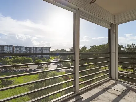 1000 Saint Charles Place Pembroke Pines FL 33026