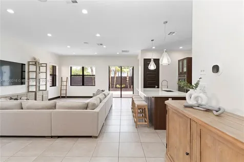 15909 SW 136th Way Miami FL 33196