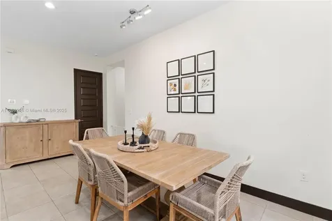 15909 SW 136th Way Miami FL 33196