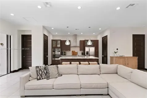 15909 SW 136th Way Miami FL 33196