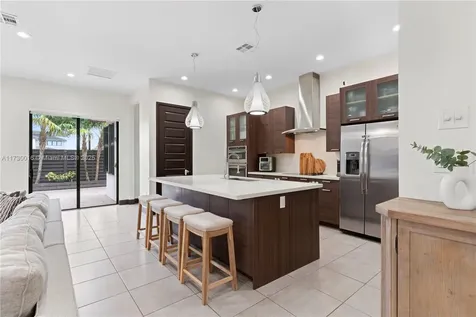 15909 SW 136th Way Miami FL 33196