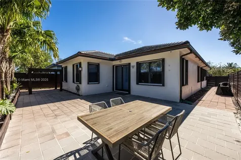 15909 SW 136th Way Miami FL 33196