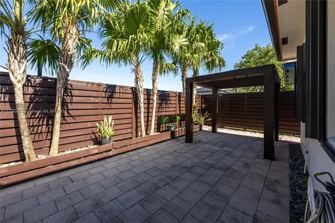 15909 SW 136th Way Miami FL 33196