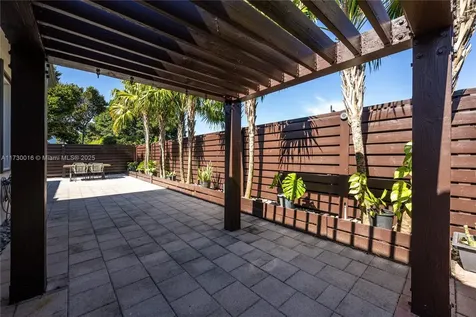 15909 SW 136th Way Miami FL 33196