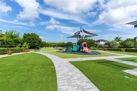 15909 SW 136th Way Miami FL 33196