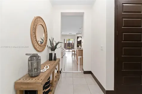 15909 SW 136th Way Miami FL 33196