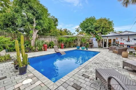 1401 NE 33rd Street Oakland Park FL 33334