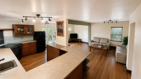 1401 NE 33rd Street Oakland Park FL 33334