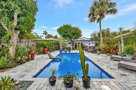 1401 NE 33rd Street Oakland Park FL 33334