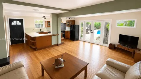 1401 NE 33rd Street Oakland Park FL 33334