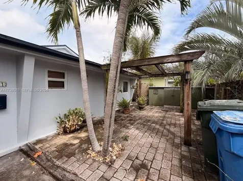 1401 NE 33rd Street Oakland Park FL 33334