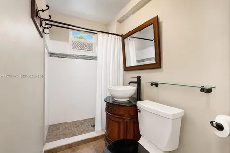 1401 NE 33rd Street Oakland Park FL 33334