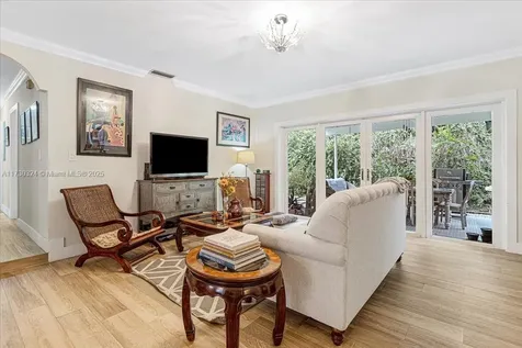 9350 SW 77th Street Miami FL 33173