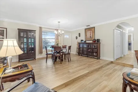 9350 SW 77th Street Miami FL 33173