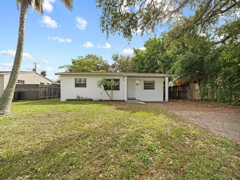 6316 Grant Street Hollywood FL 33024