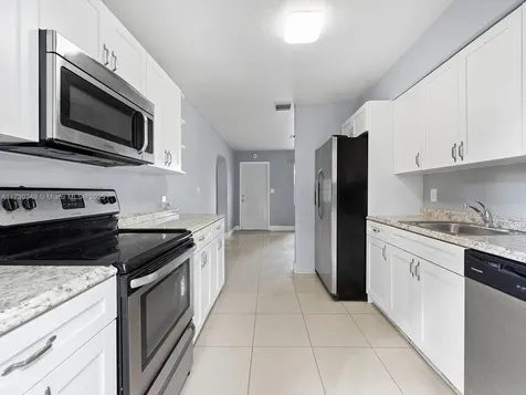 6316 Grant Street Hollywood FL 33024