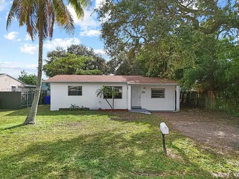 6316 Grant Street Hollywood FL 33024