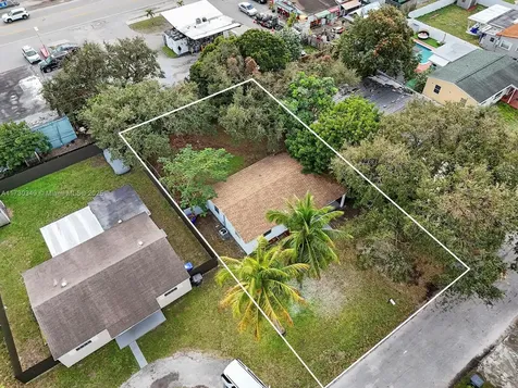 6316 Grant Street Hollywood FL 33024