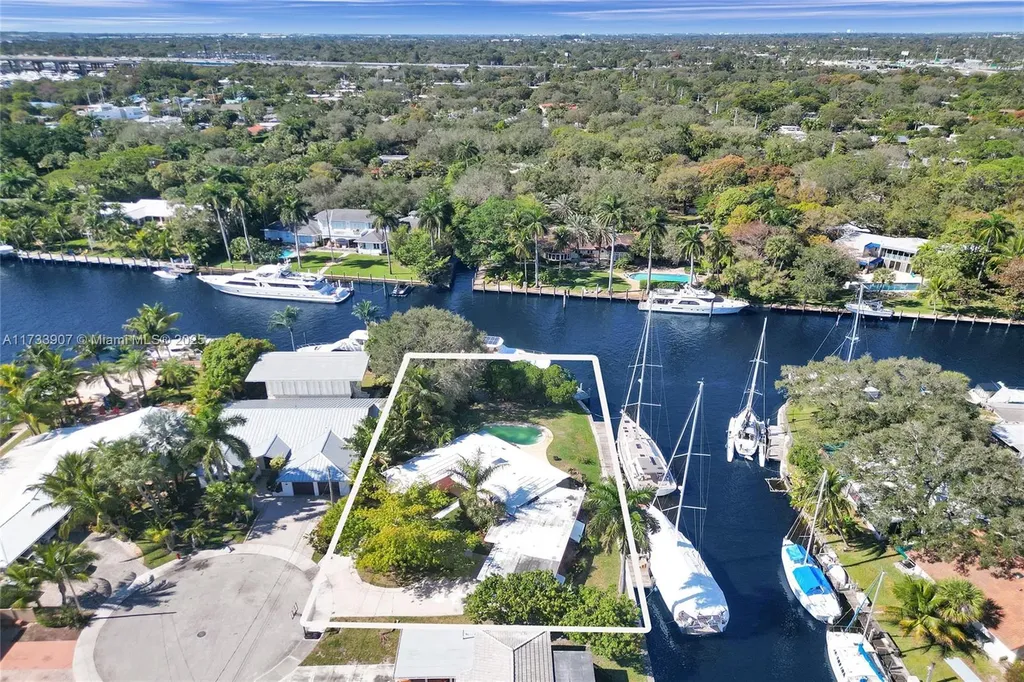 1321 Mandarin Isle Fort Lauderdale FL 33315